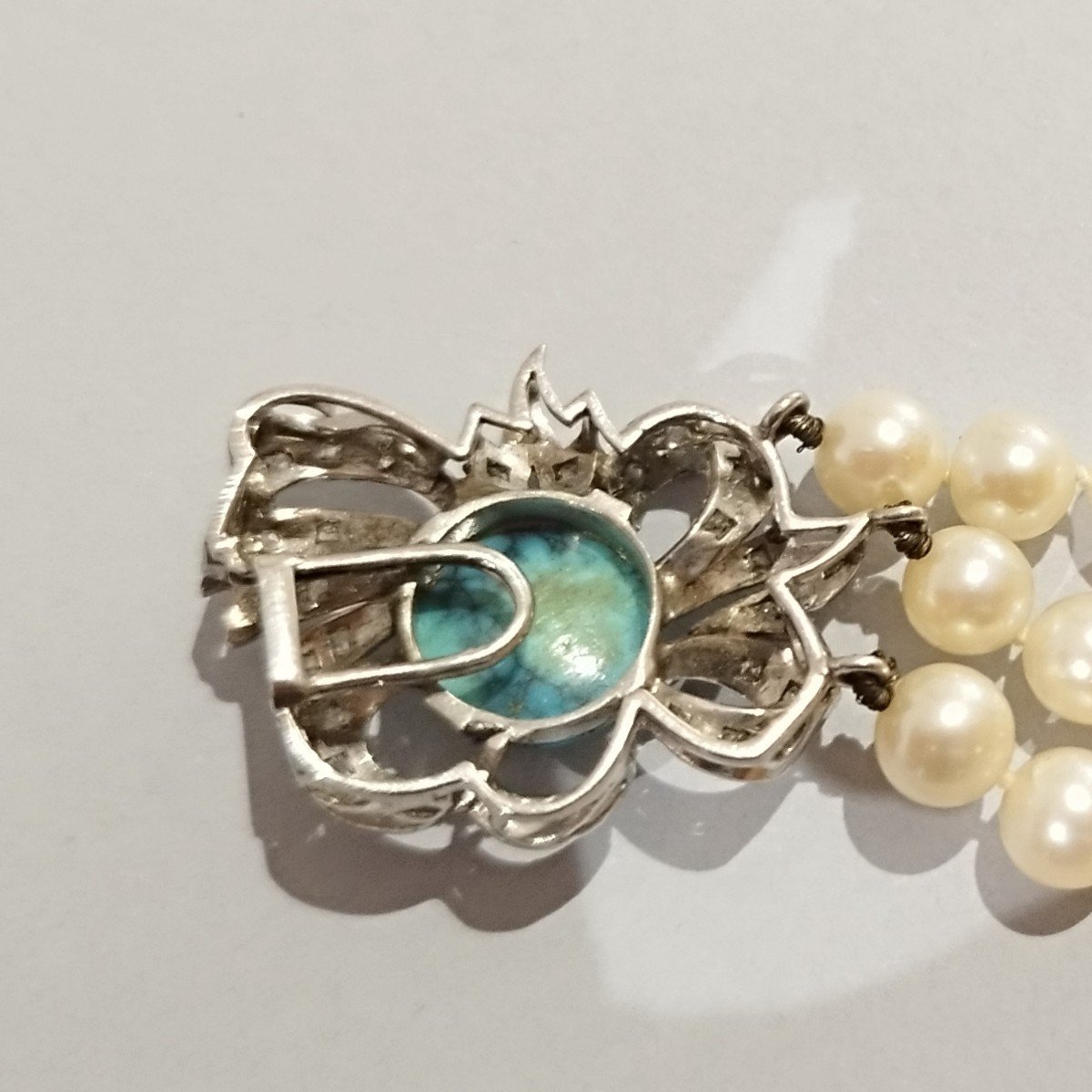 Bracelet En Perles De Cultues, Fermoir En Or Blanc 18 Carats, Diamants Et Turquoise.-photo-2