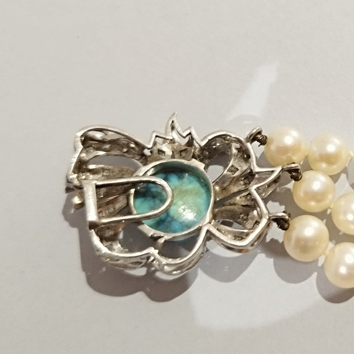 Bracelet In Cult Pearls, Clasp In 18-carat White Gold, Diamonds And Turquoise.-photo-2