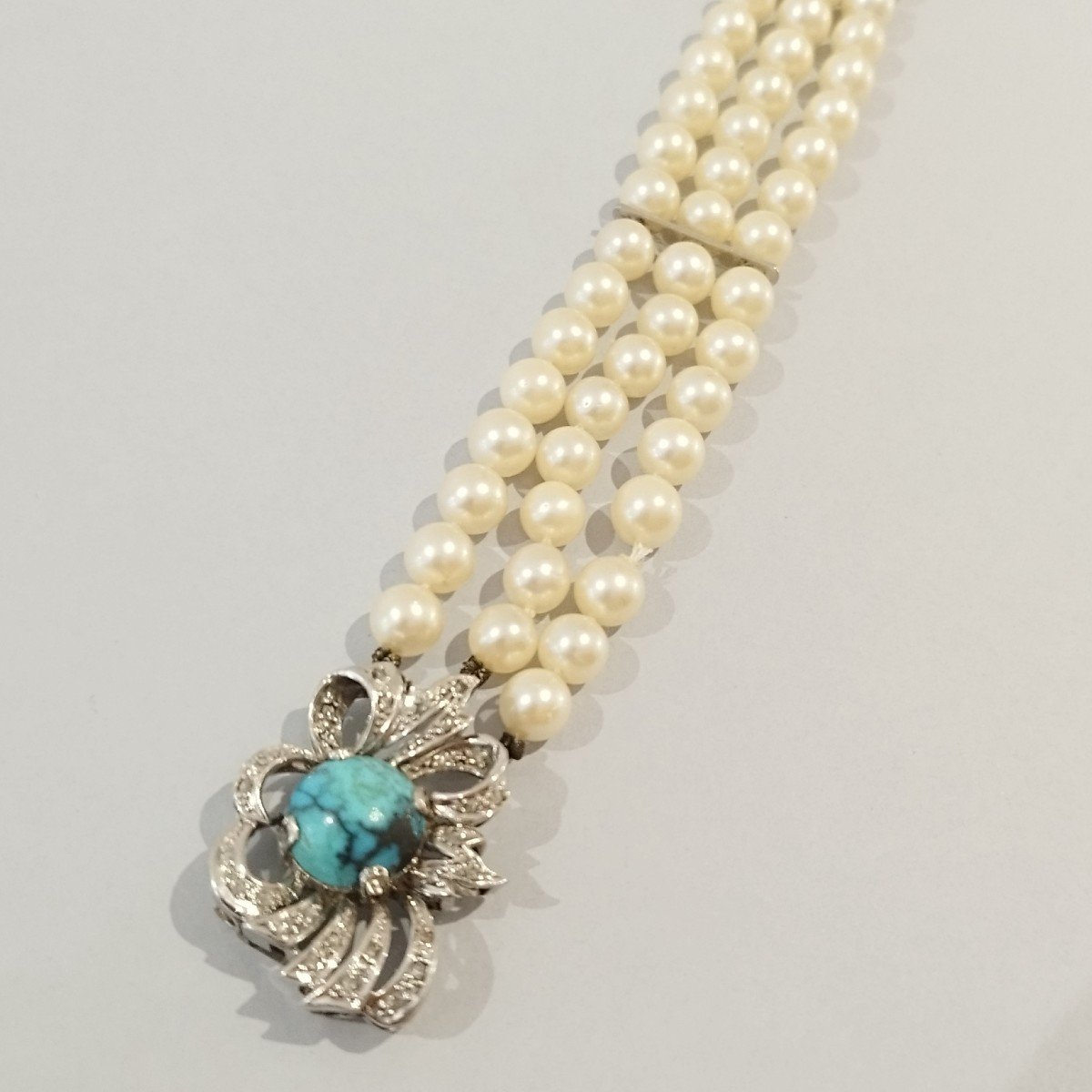 Bracelet En Perles De Cultues, Fermoir En Or Blanc 18 Carats, Diamants Et Turquoise.-photo-4