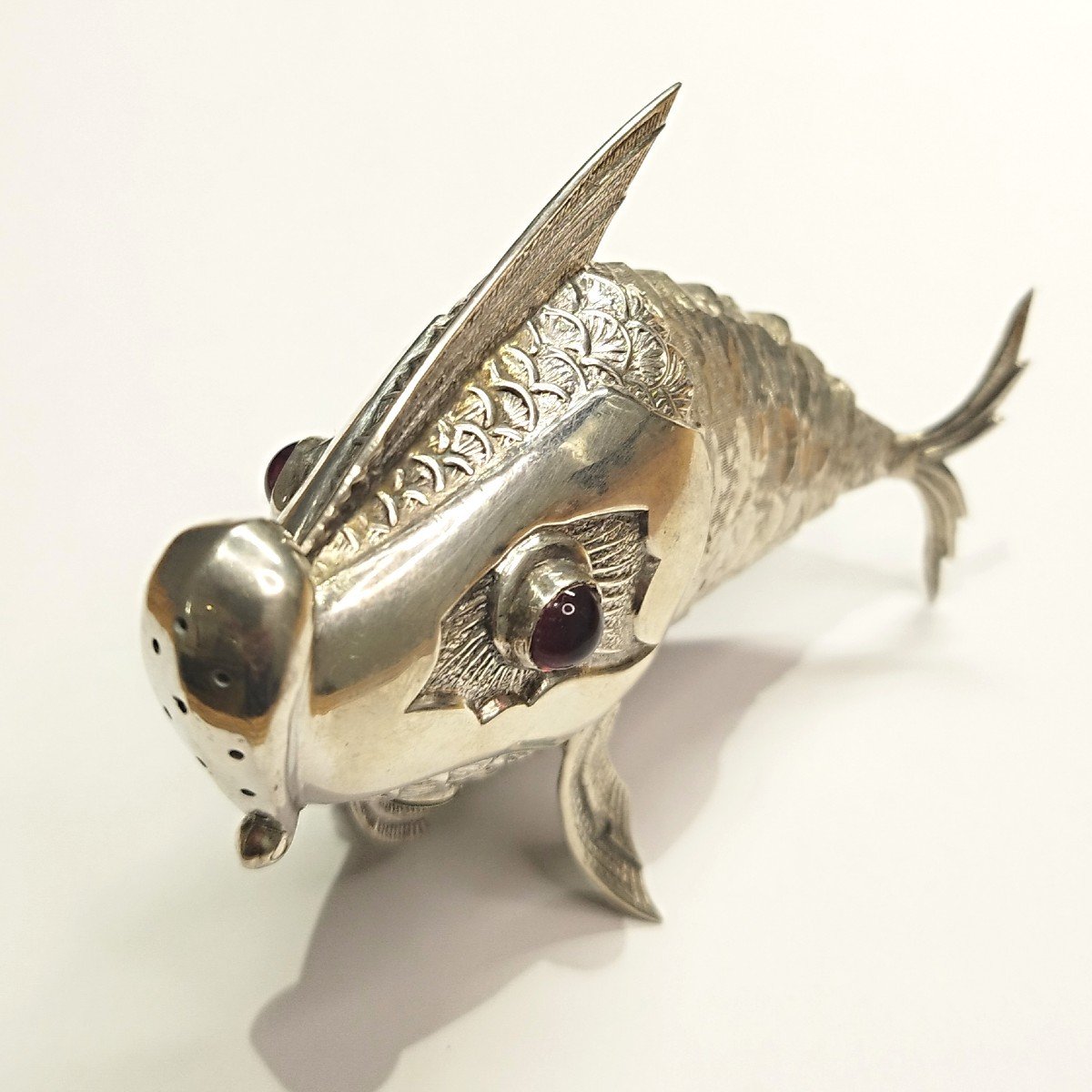 Poisson Articulé En Argent. Salière. Espagne, 1900.-photo-5