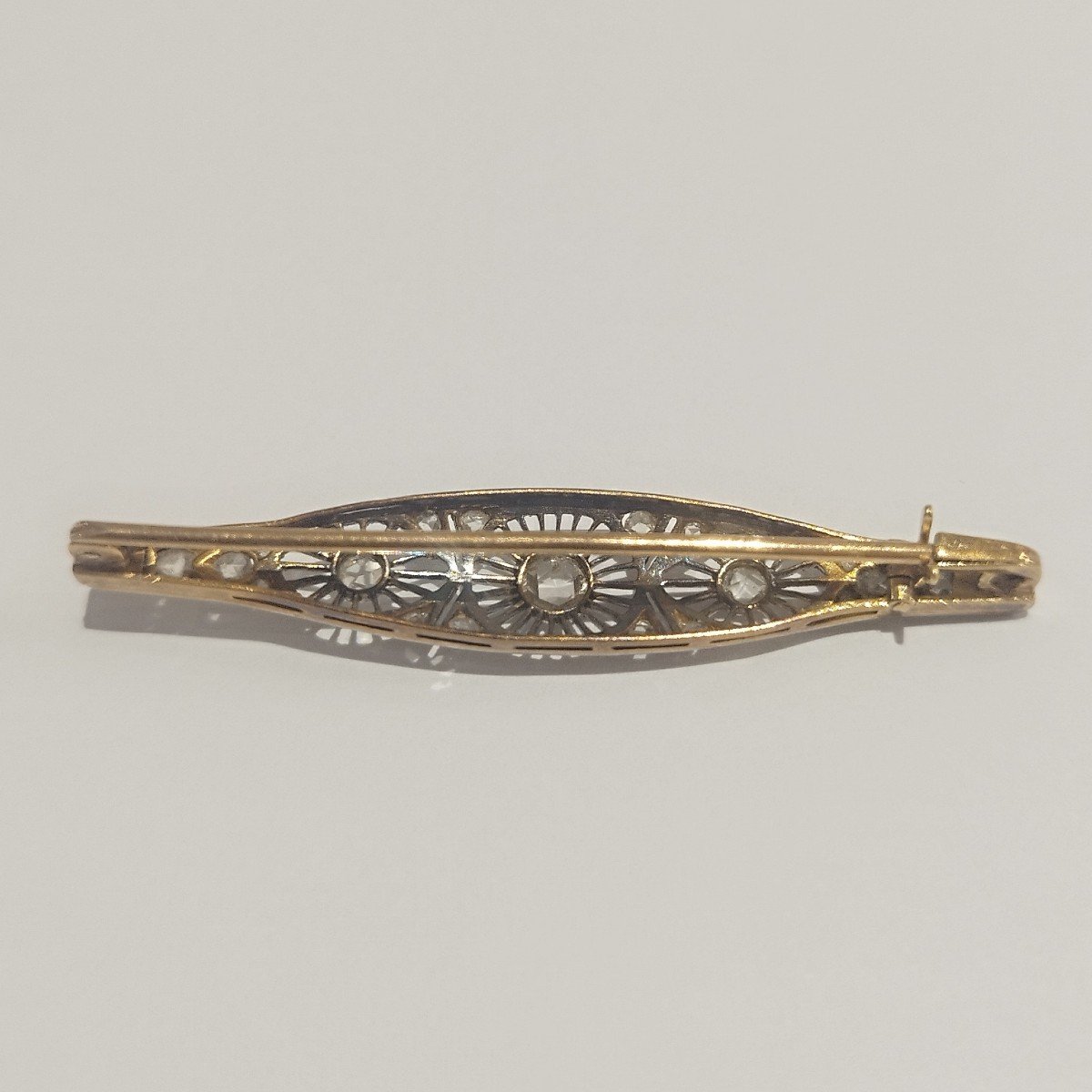 Broche Art Déco Des Année 1930. Or Et Platine. Diamants Taille Rose.-photo-4