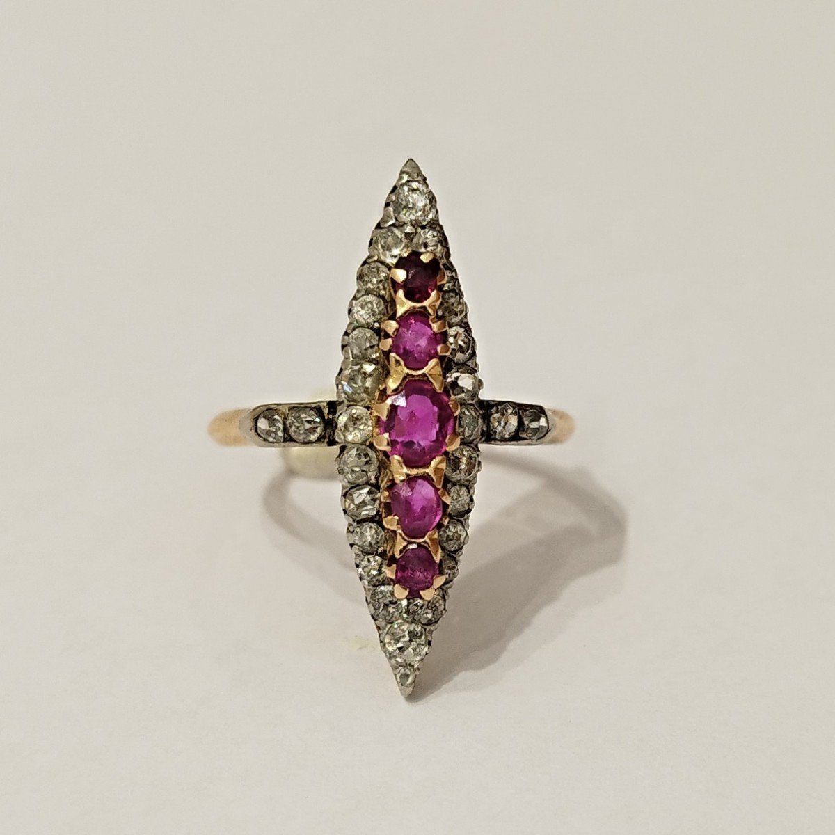 Marquise Ring From The 1850s. In 18-karat Gold And Platinum, Old Cut Diamonds And Rubies-photo-4