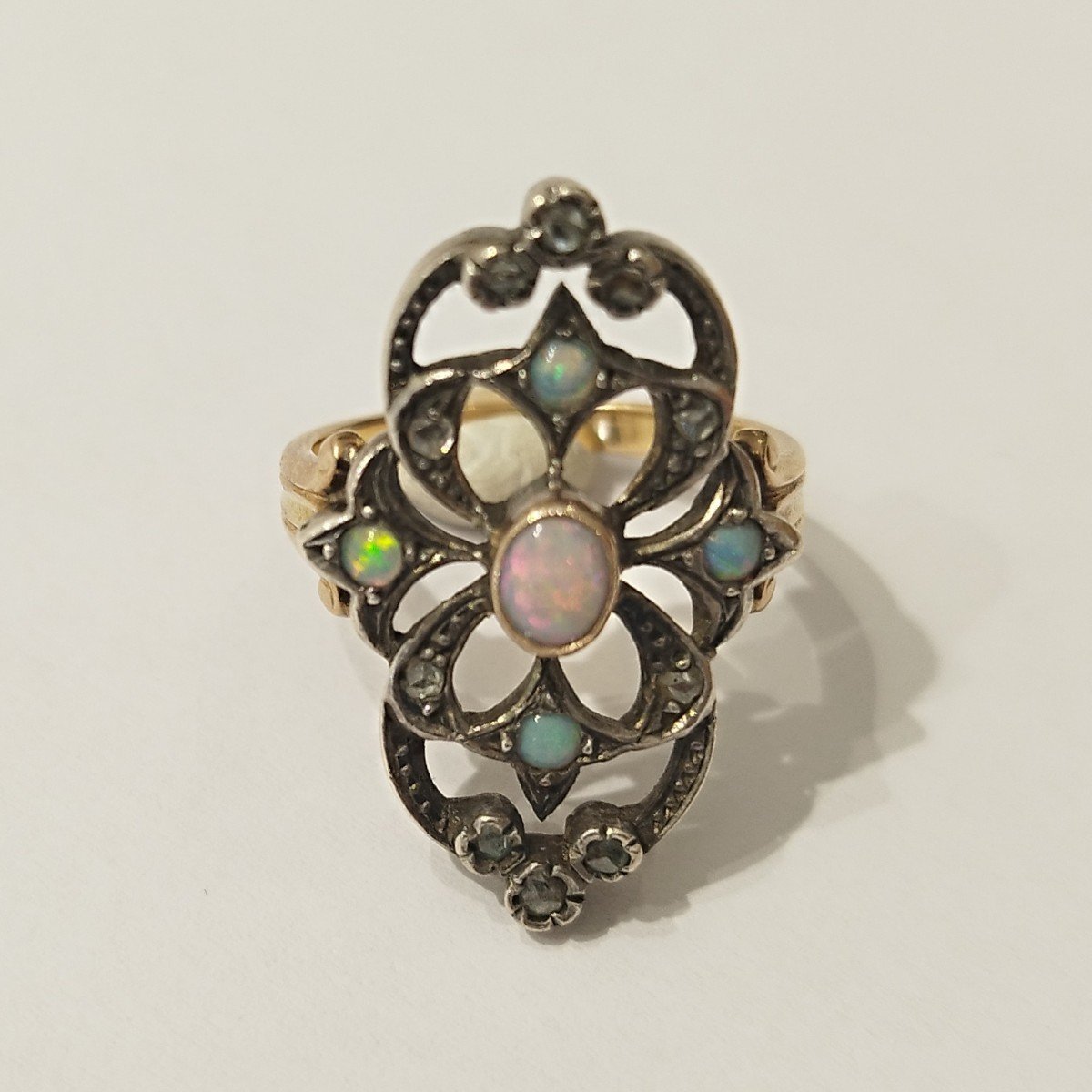 18k Yellow Gold And Silver Ring, Rose Cut Diamonds And Opals. Late 1800.