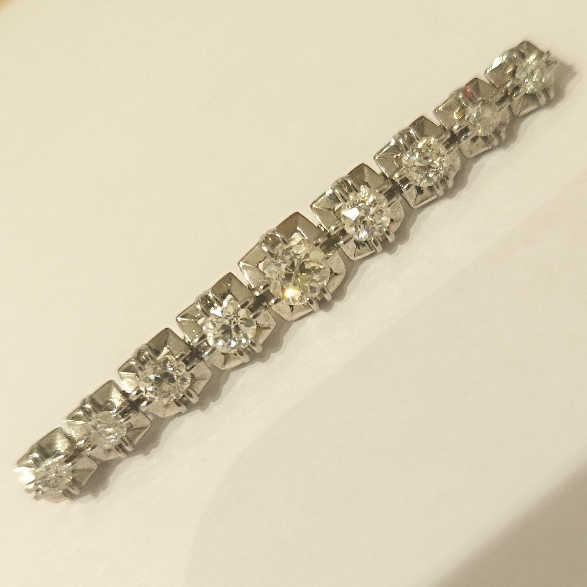 1940s Brooch In Platinum And Old Cut Diamonds.-photo-2