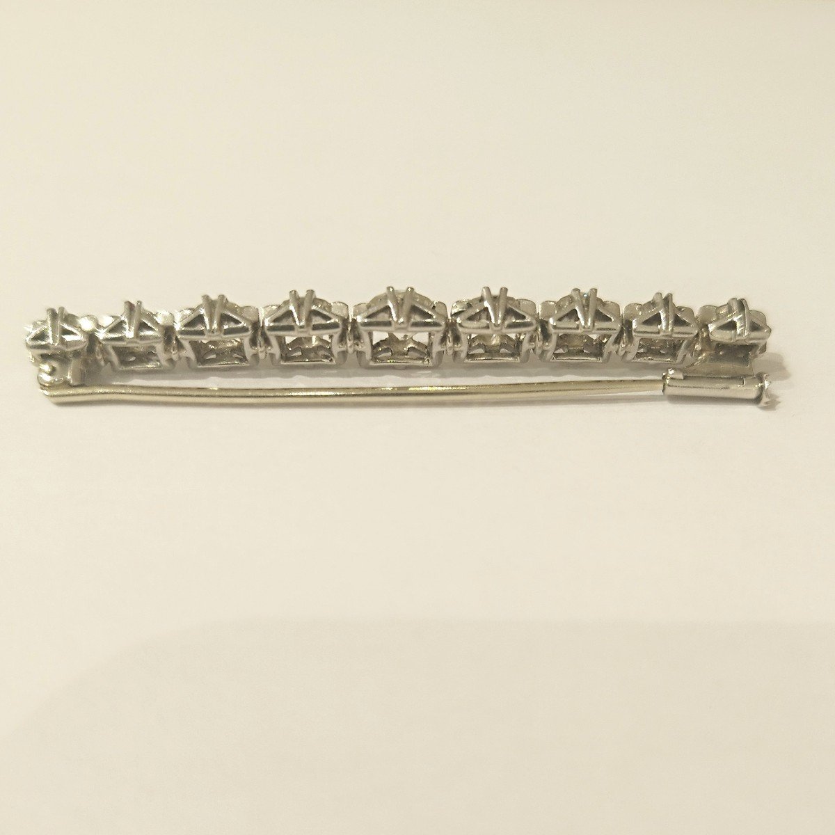 1940s Brooch In Platinum And Old Cut Diamonds.-photo-4