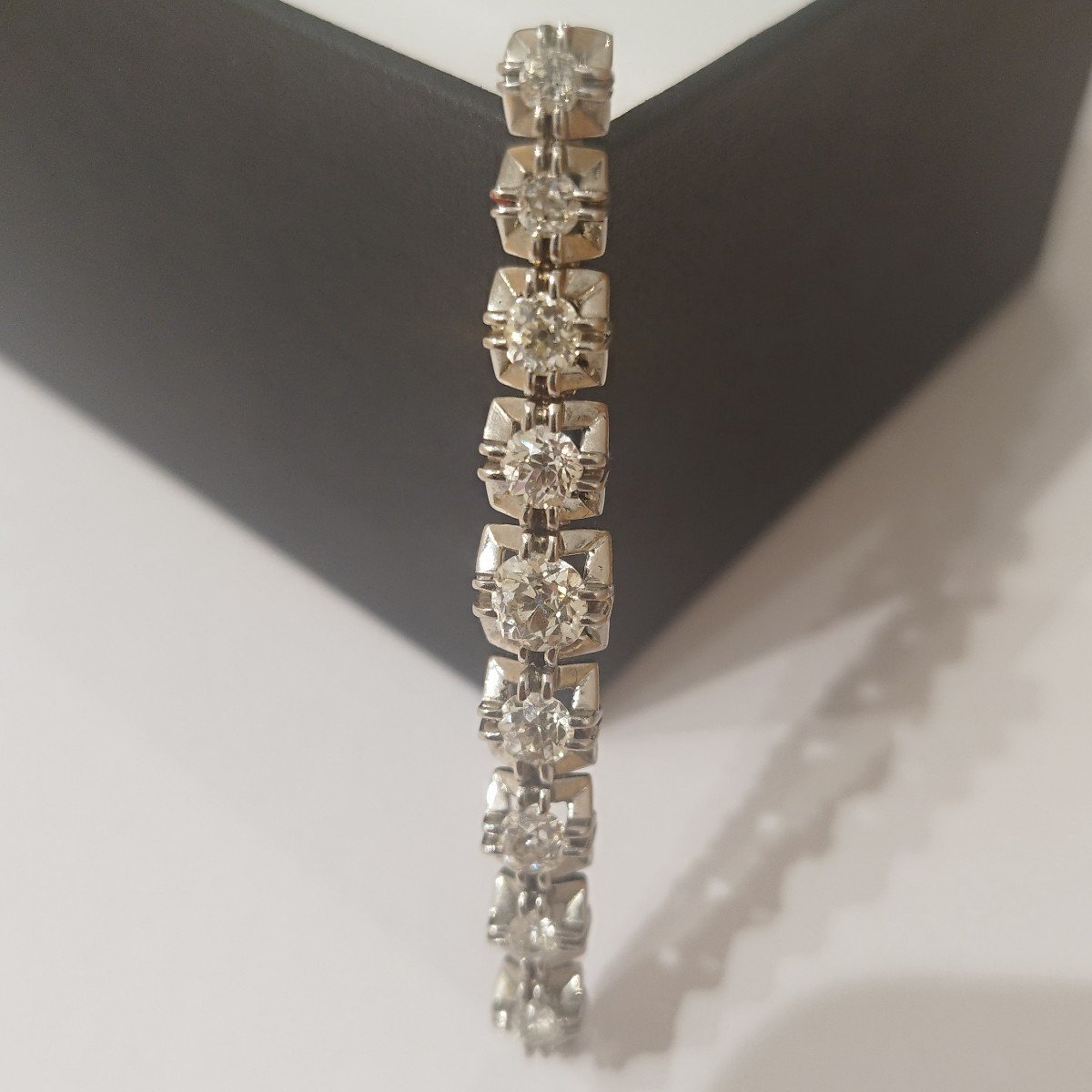 1940s Brooch In Platinum And Old Cut Diamonds.-photo-1