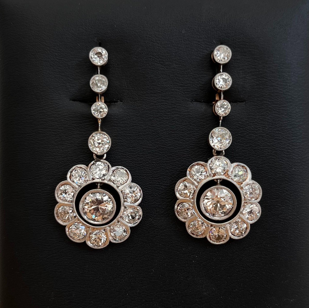 18k Gold And Platinum Earrings, Old Cut Diamonds. 1900s. -photo-3