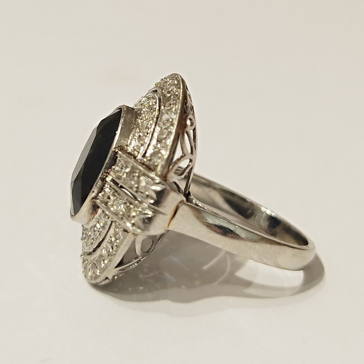 Bague Art Déco Saphir Et Diamants, Platine.-photo-2