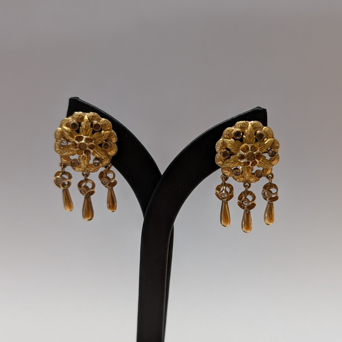Antique Earrings -photo-2
