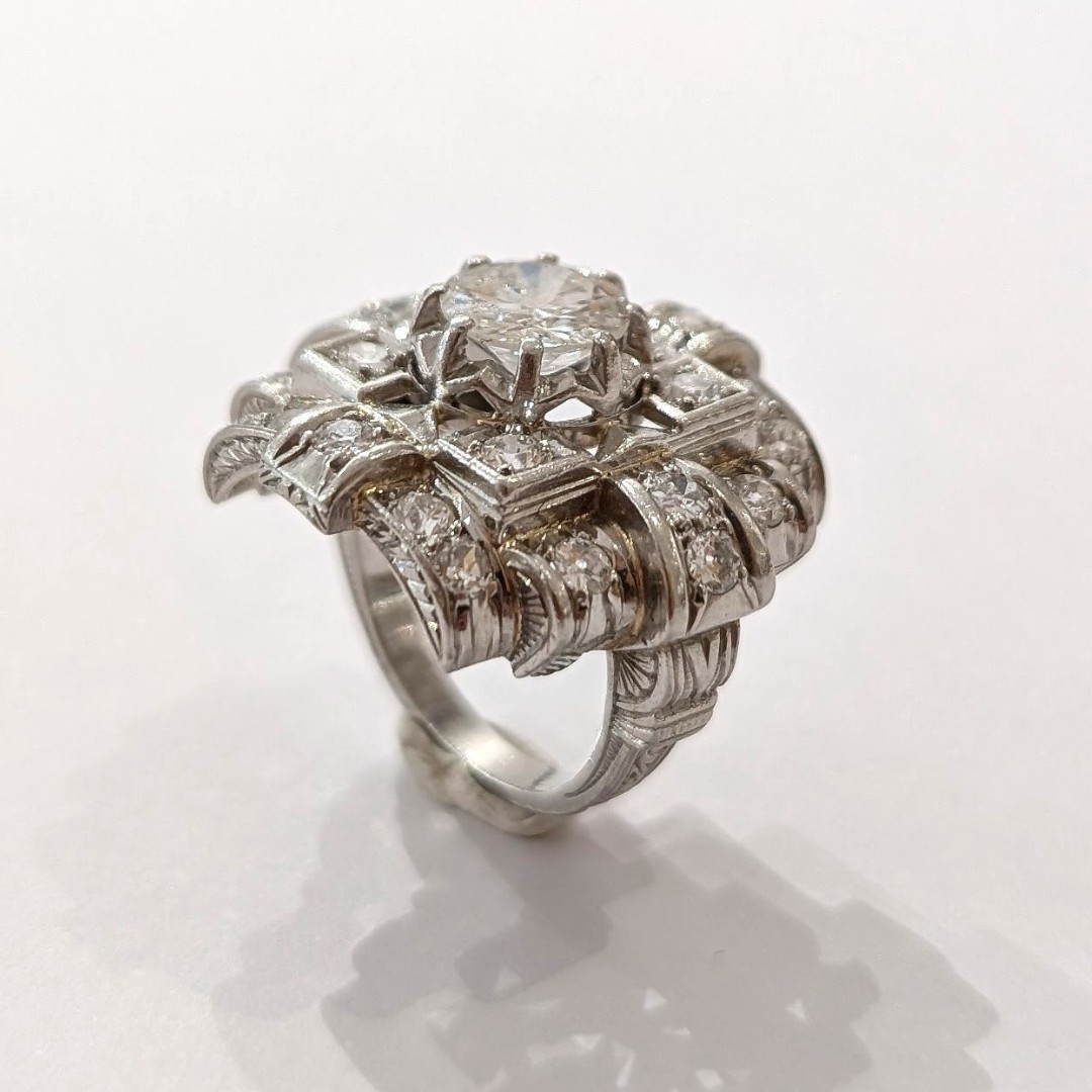 1930s Art Deco Ring, Diamonds And Platinum.-photo-3