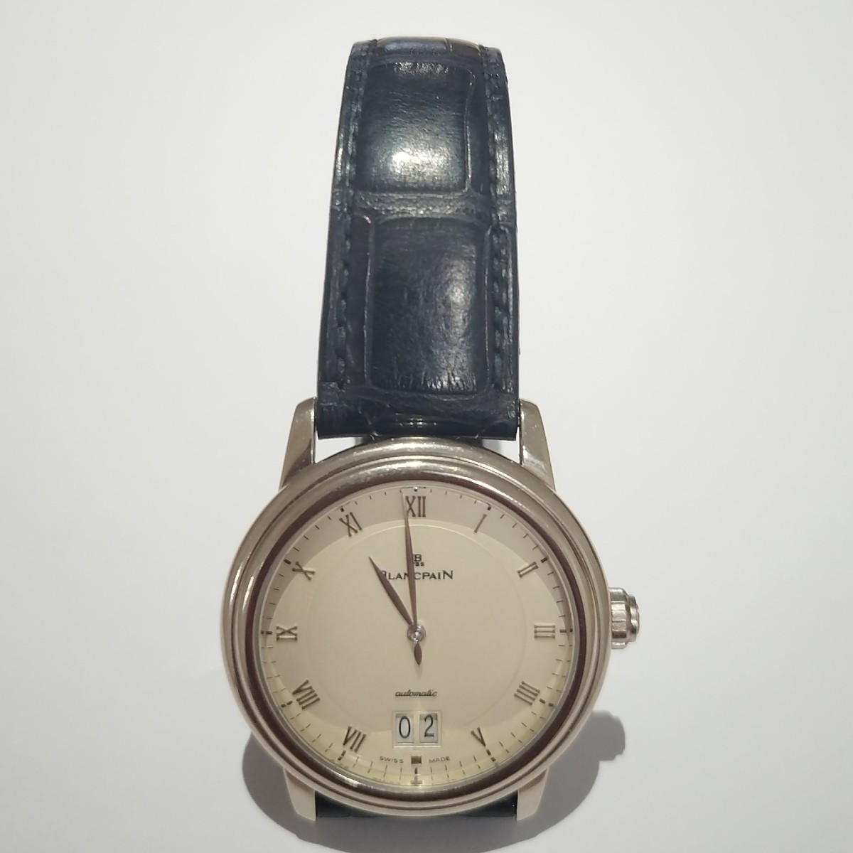 Montre Blancpain en or blanc 18K Villeret Grande Date
