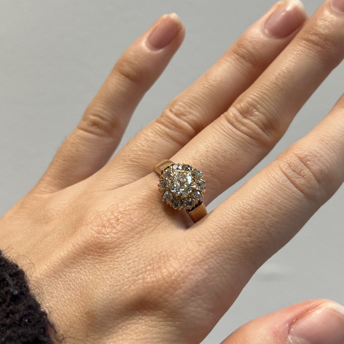 Bague rosace des années 1900. Diamants et or 18 carats. -photo-2