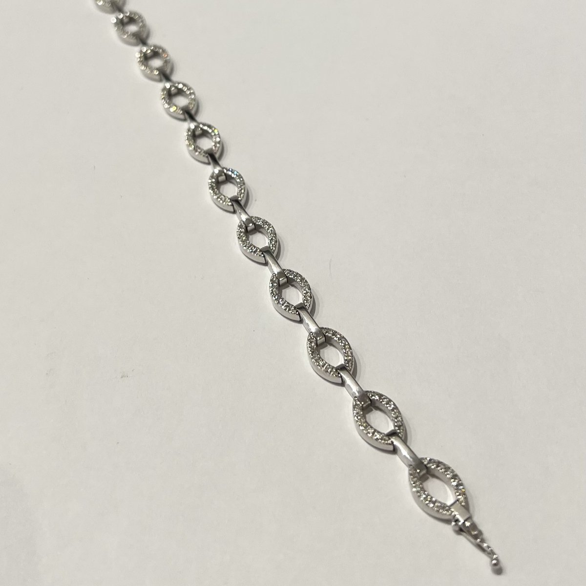 18k White Gold Bracelet With Diamonds-photo-2