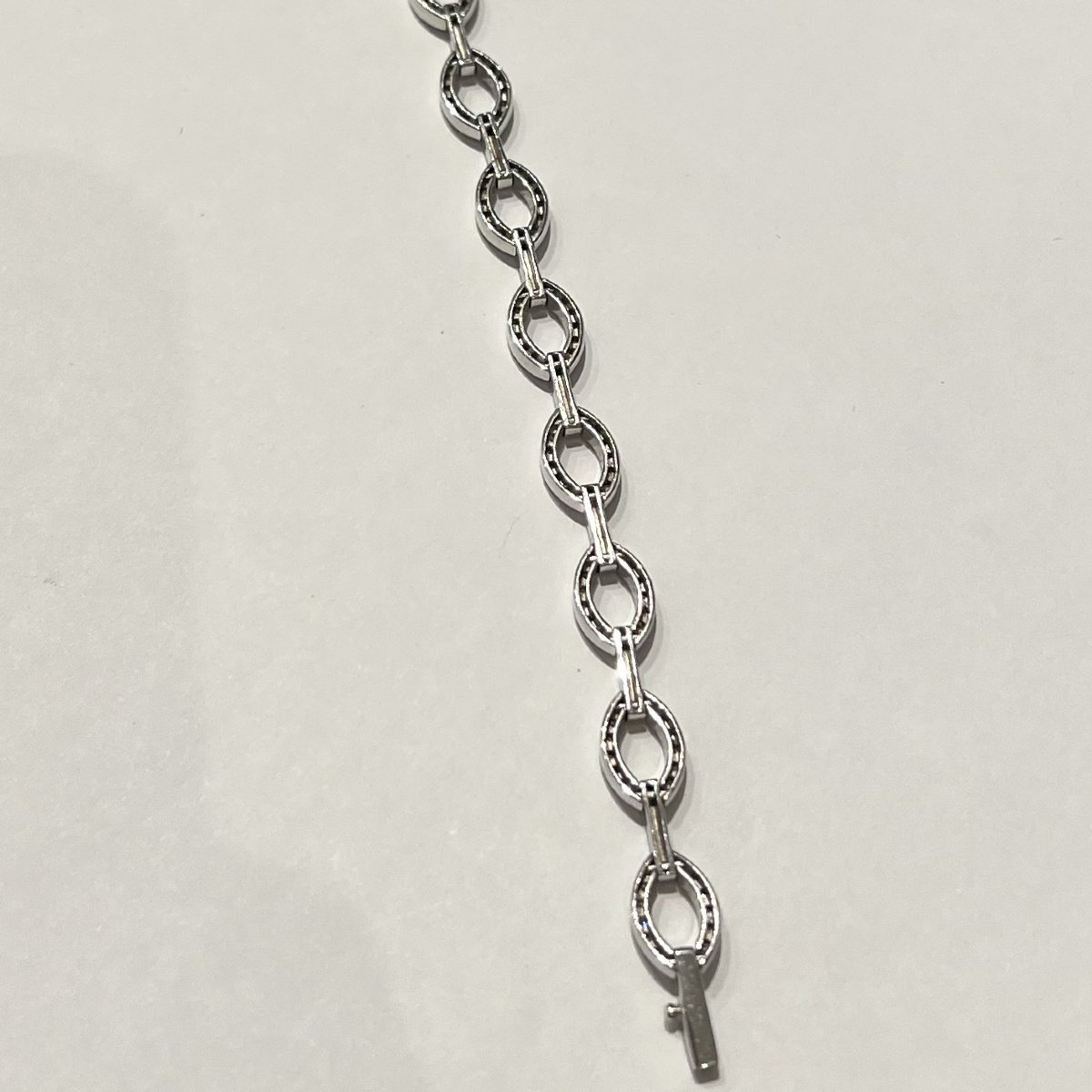 18k White Gold Bracelet With Diamonds-photo-1