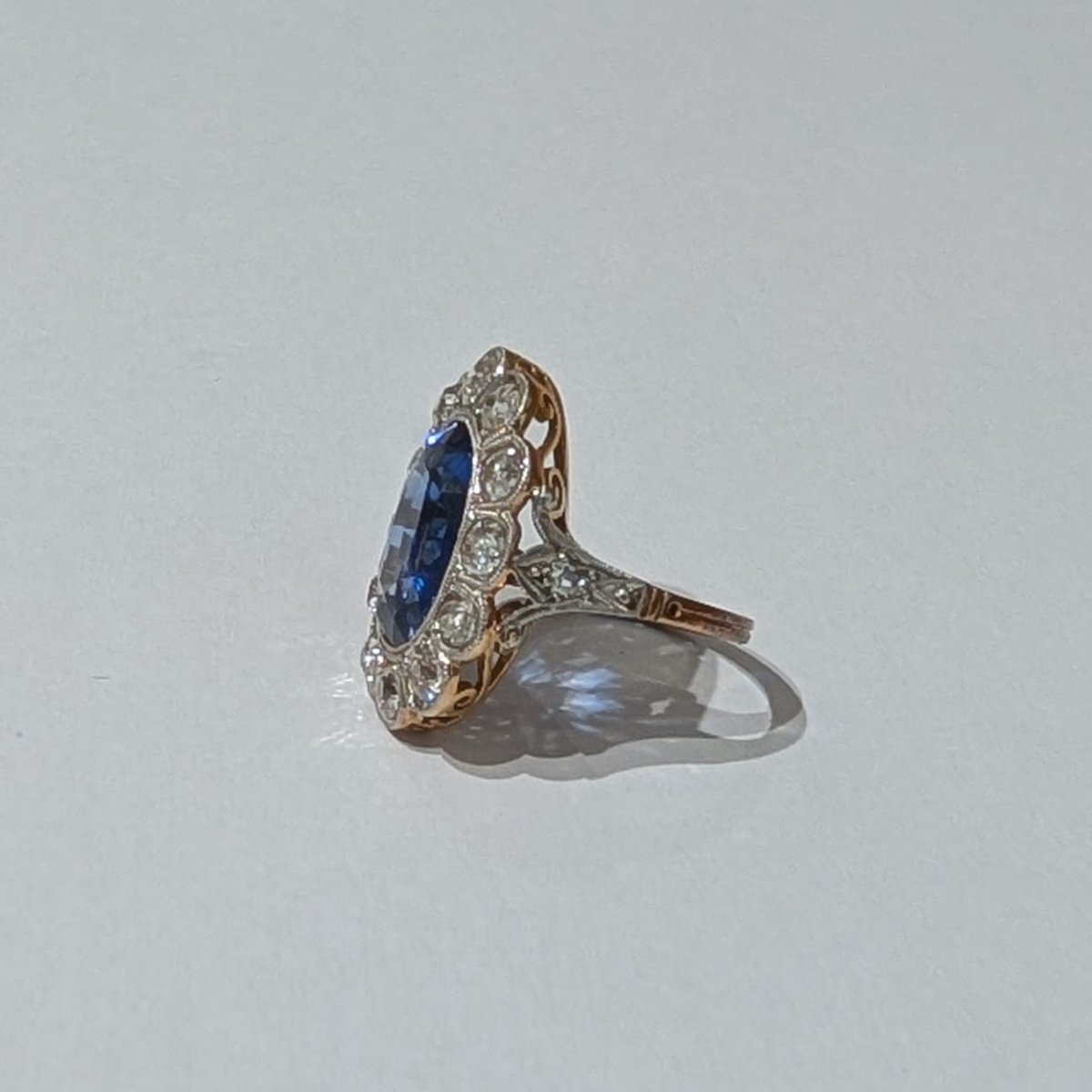 Ring From The 1910s, With A Verneuil Sapphire And Diamonds-photo-3