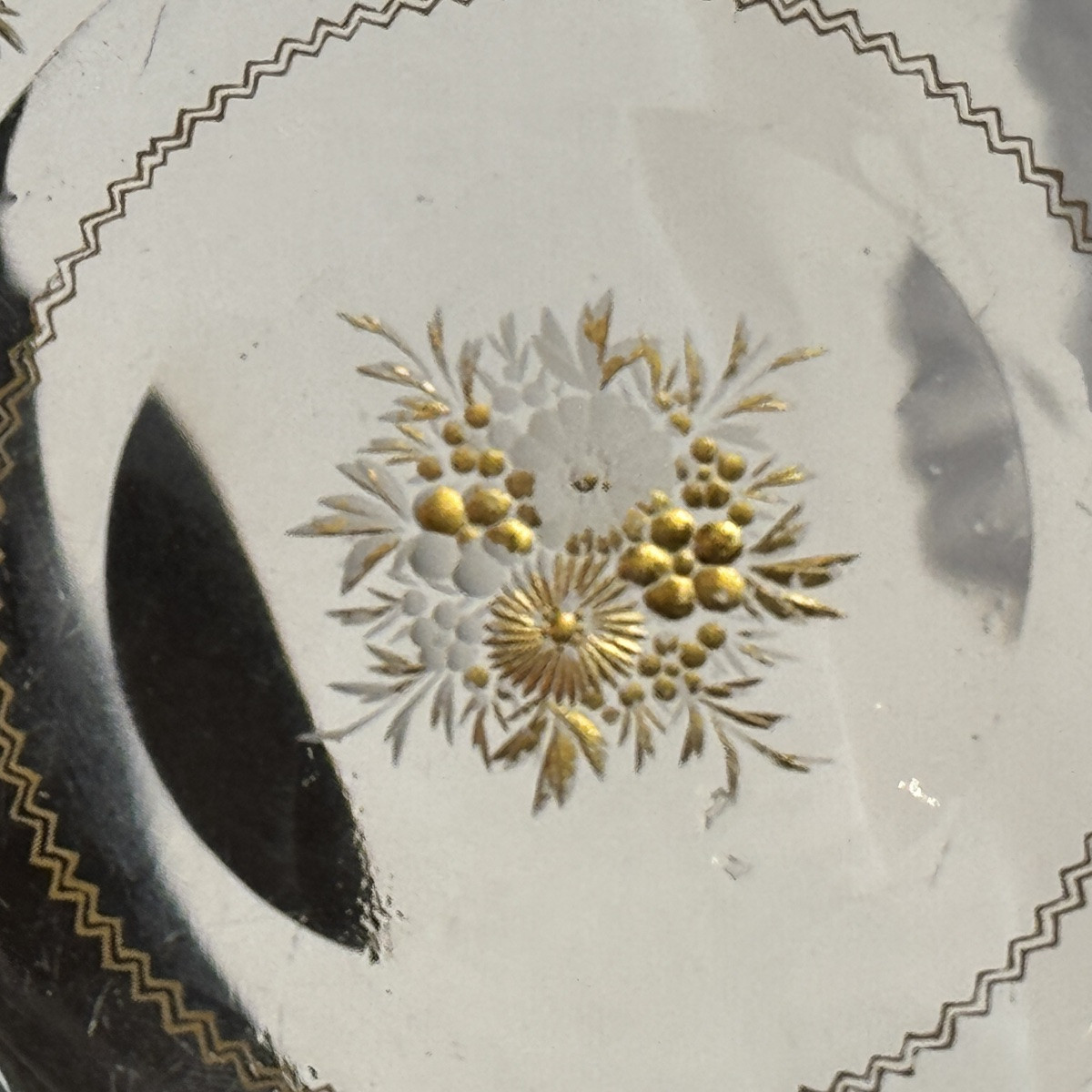 19th Century Cut And Gilded Double-layered Crystal Bowl -photo-1