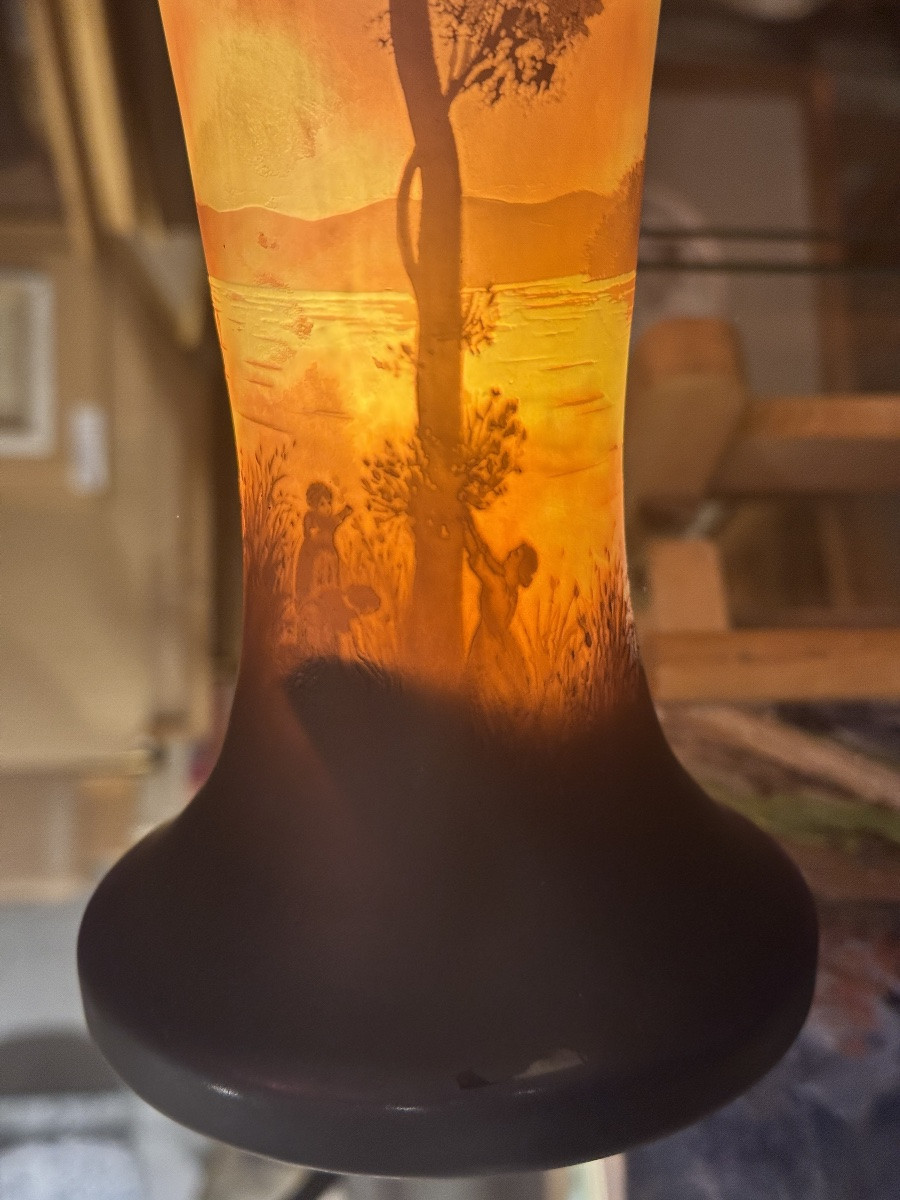 Grand vase d’Argental cristal gravé multicouche paysage avec personnages ht 38 cm -photo-5