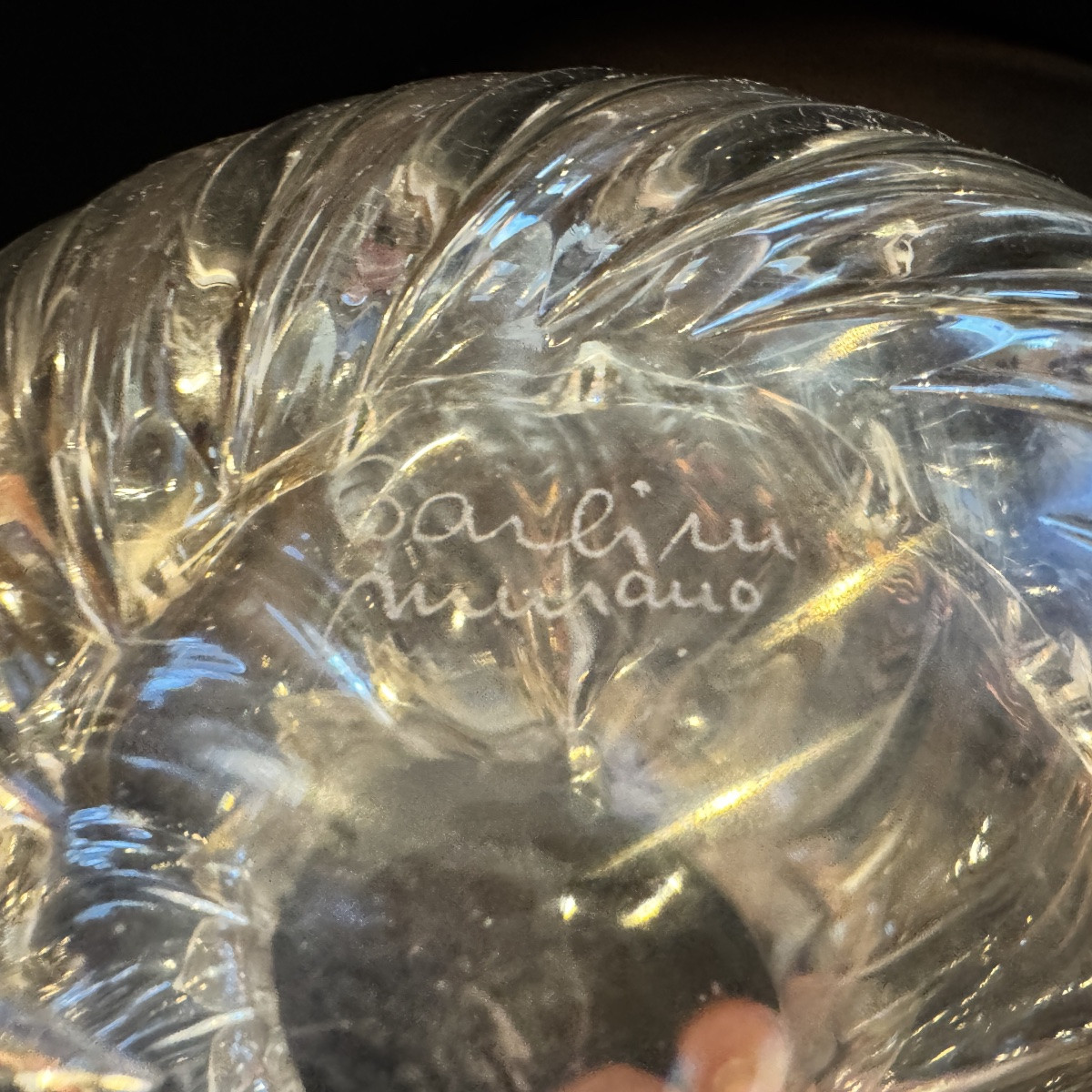 Alfredo BARBINI à Murano: vase en verre incolore et inclusion de paillettes d’or.-photo-3