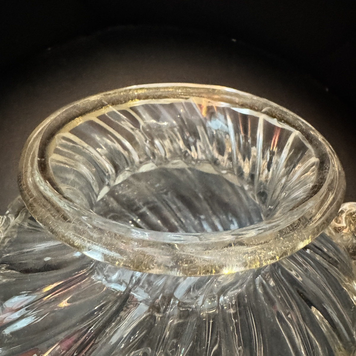 Alfredo BARBINI à Murano: vase en verre incolore et inclusion de paillettes d’or.-photo-4