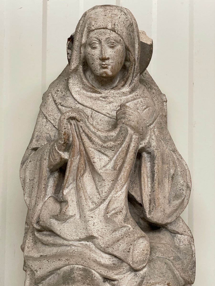 Magnificent Mourning Saint Mary In Stone-photo-3