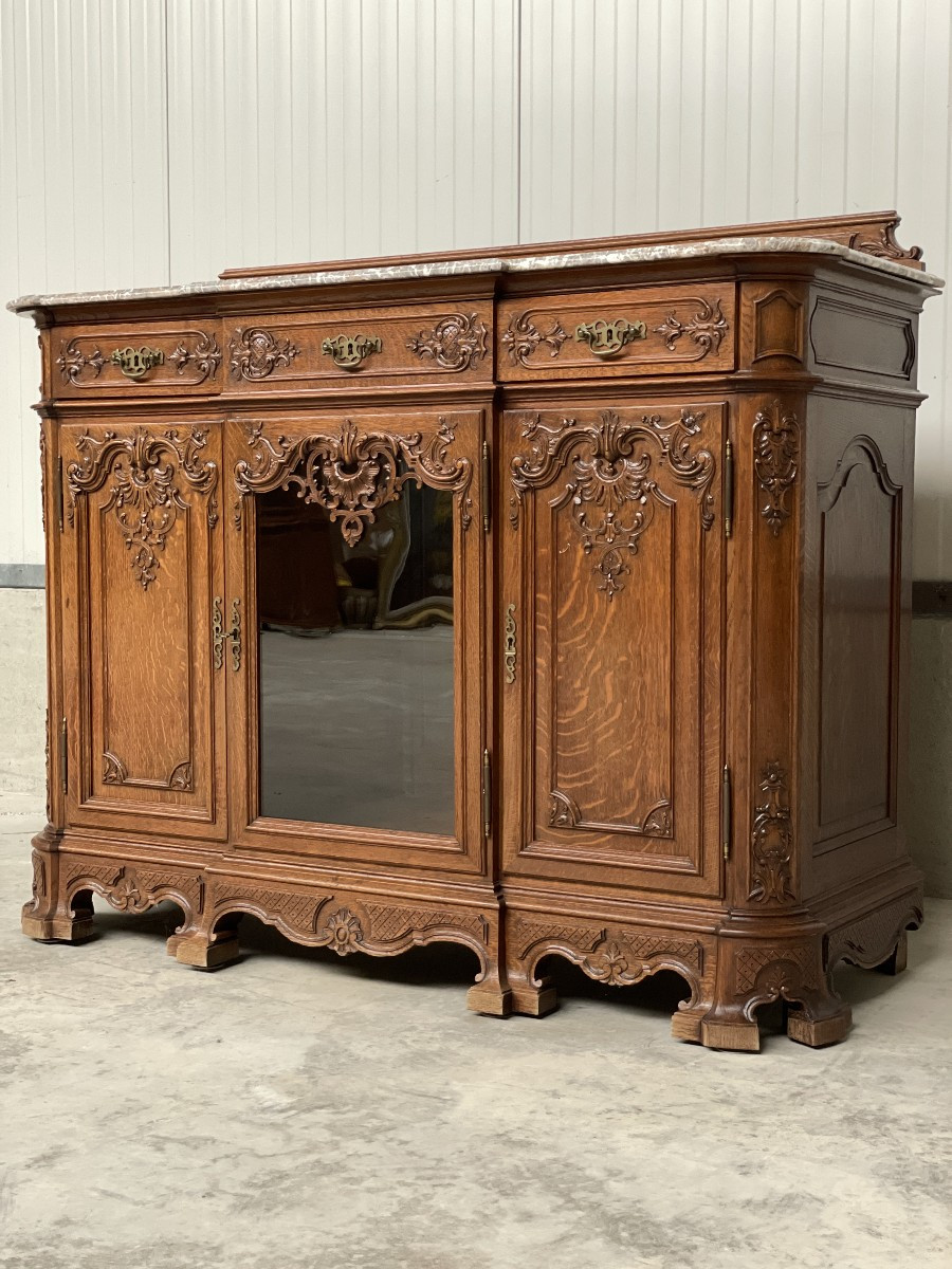 Buffet Liégeois / Louis xv en chêne avec marbre
