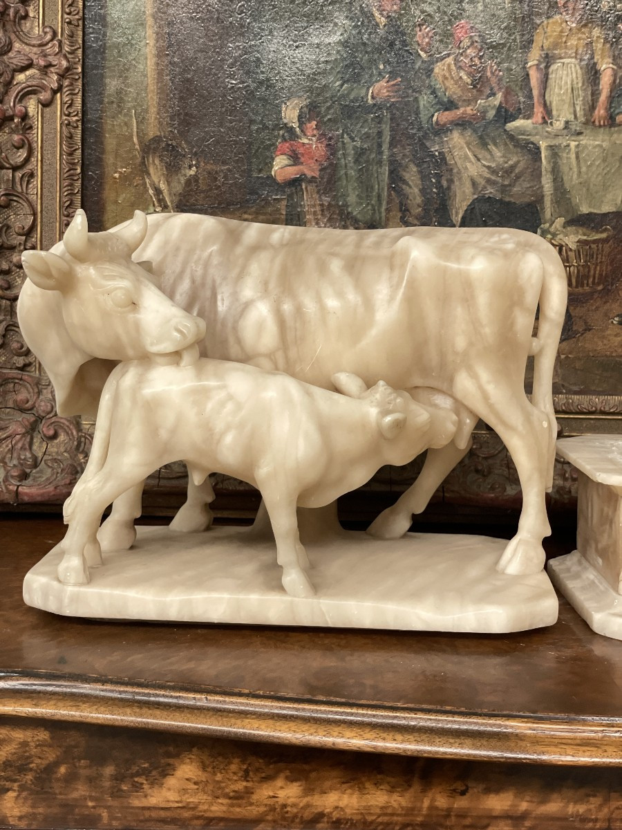 Vache et veau en albâtre-photo-2