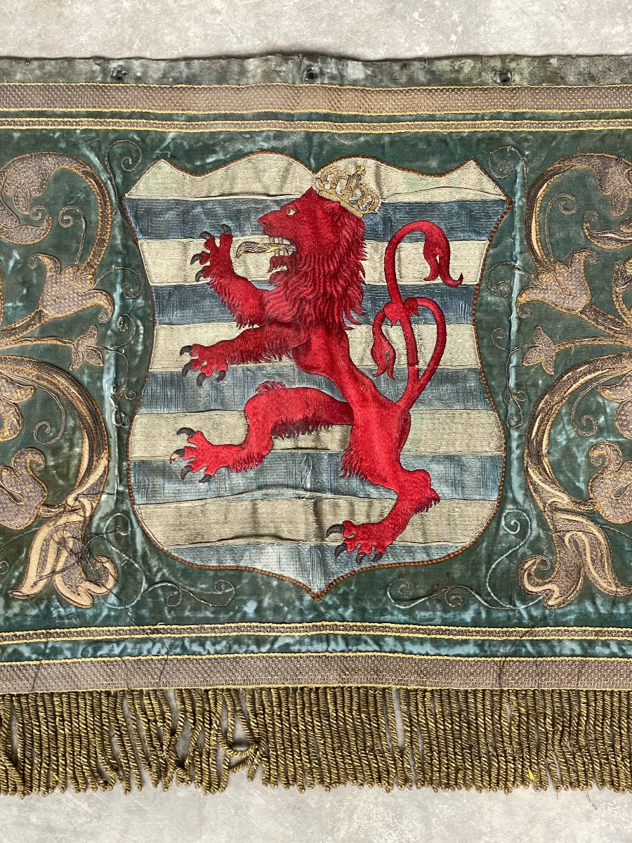 Heraldic Embroidery Of Luxembourg / Grace Hollogne Antique-photo-2