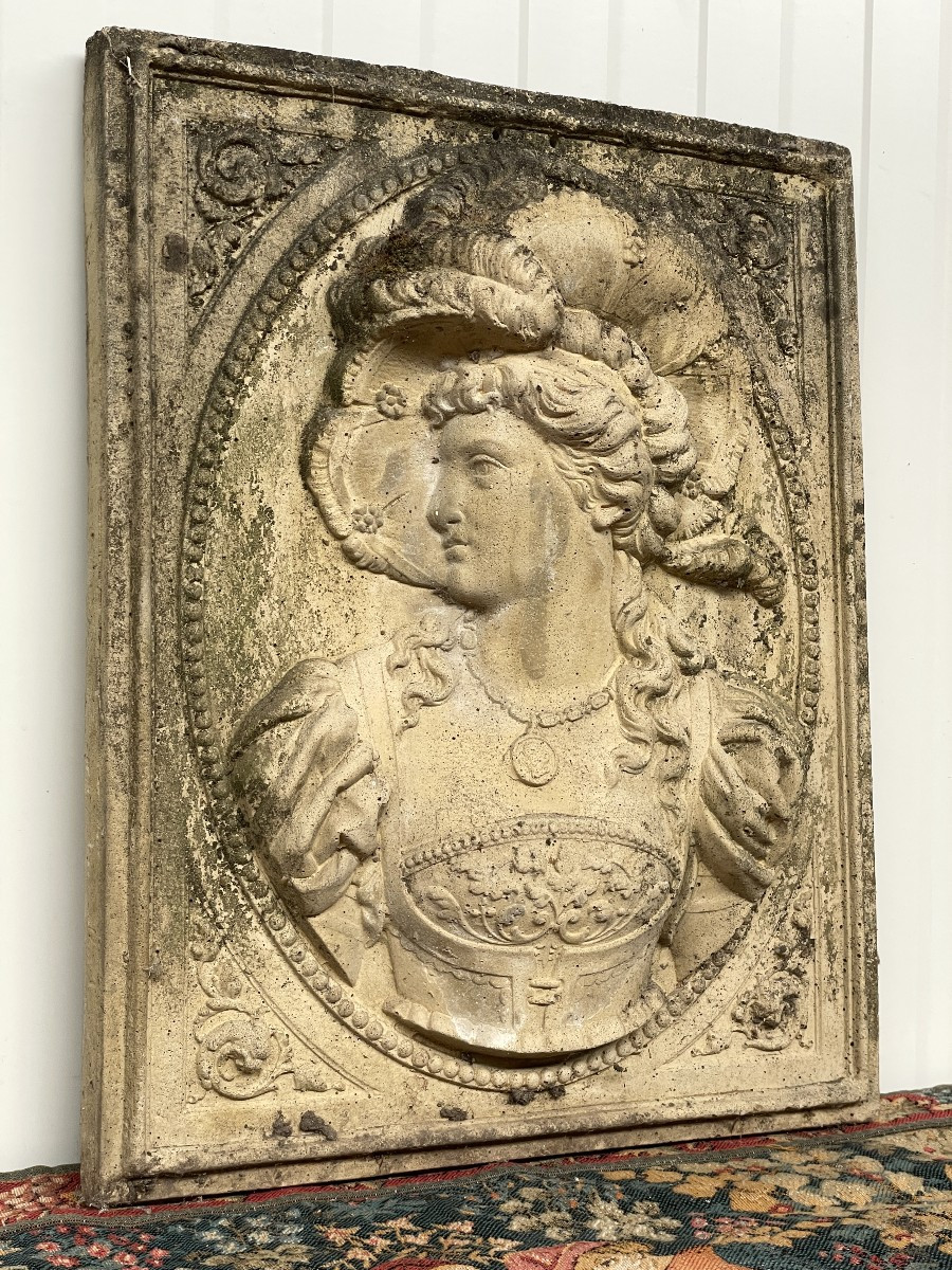 Renaissance-style Concrete Wall Plaque-photo-2