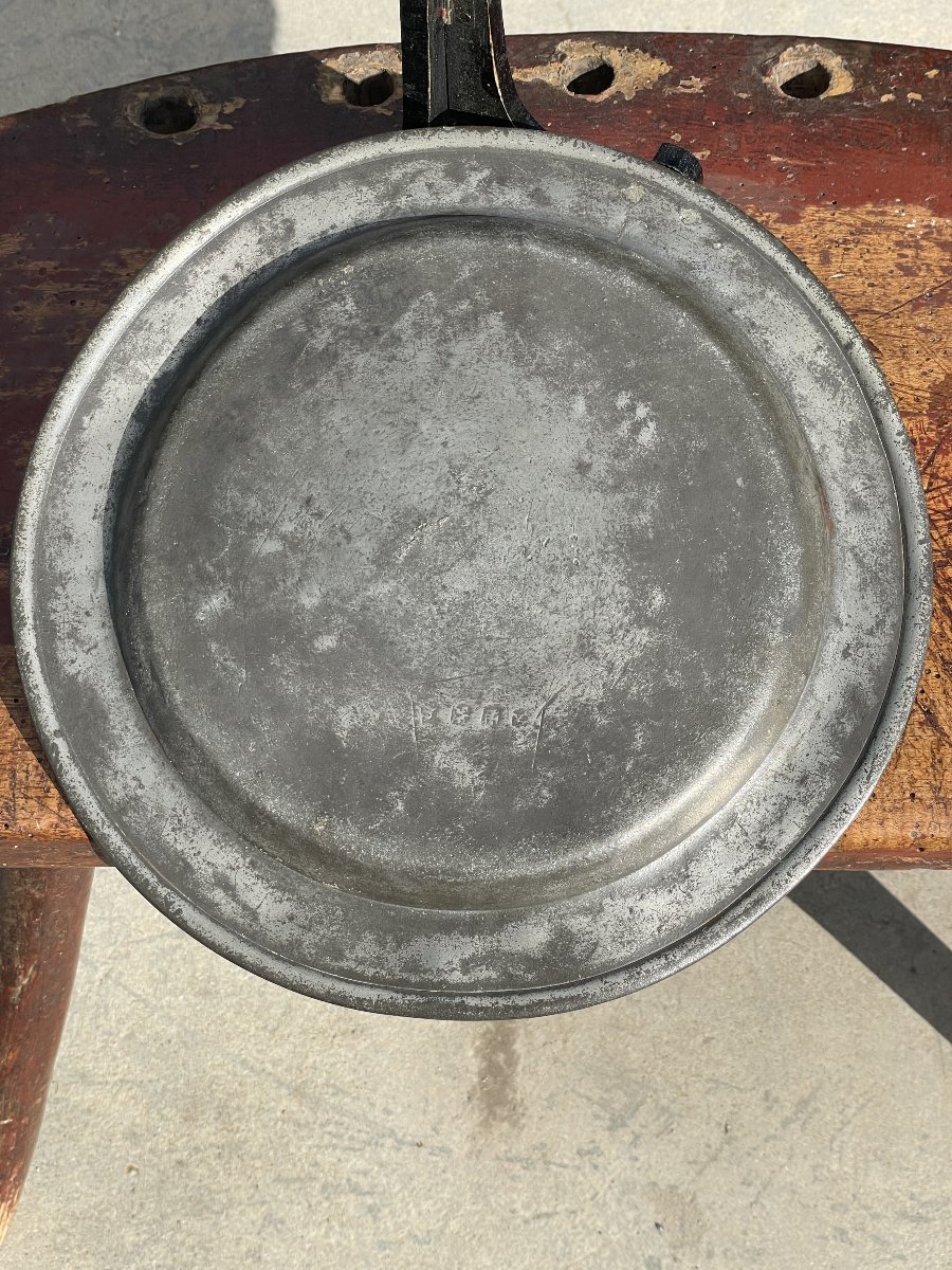 18th-century Pewter Plate-photo-4