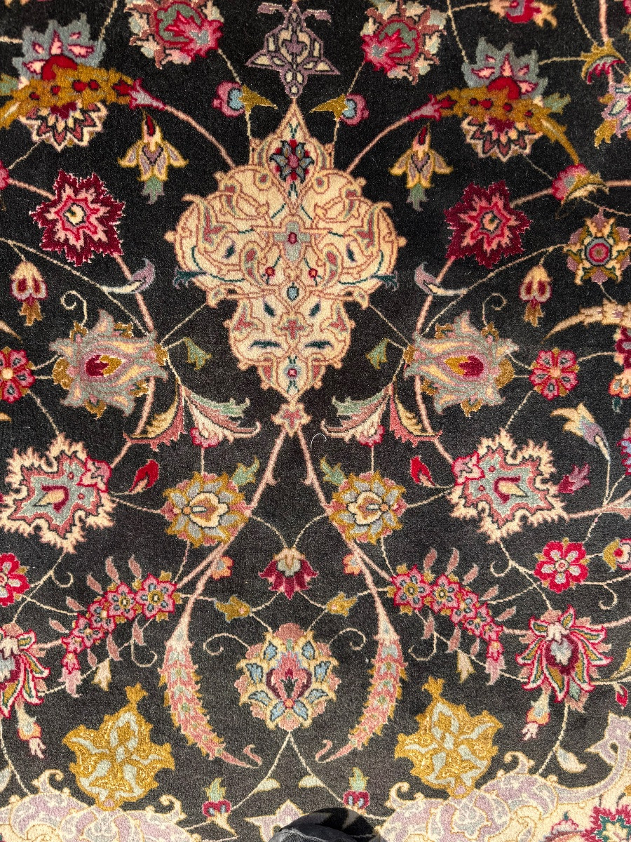 Tabriz Rug – Central Medallion – 300 X 201 Cm-photo-3