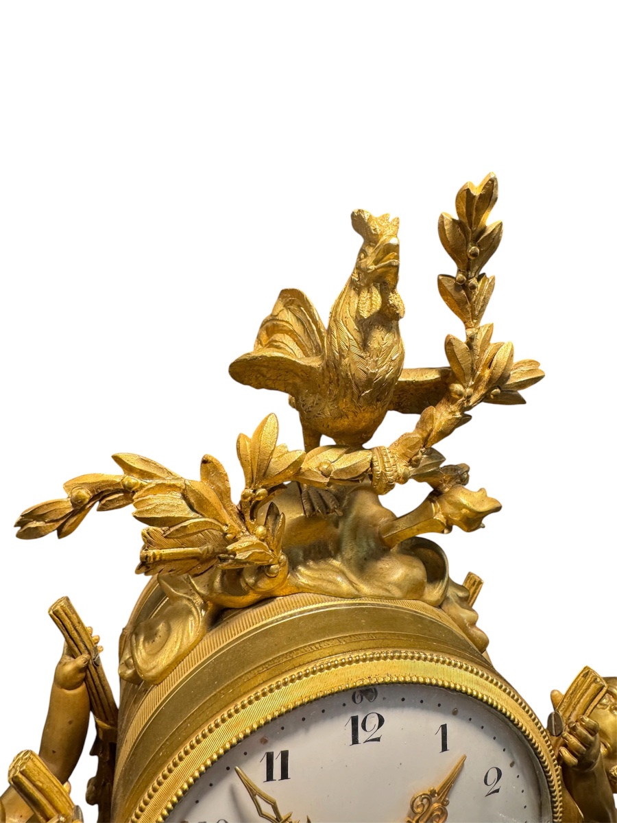 Garniture De Cheminée En Bronze Doré Et Marbre Blanc Aux Amours – Style Louis XVI – XIXe-photo-1