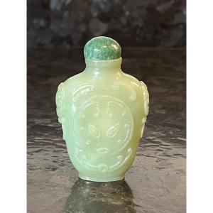 Snuffbottle In Green Jade Archaic Decors