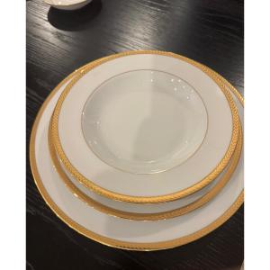 Bernardaud Laurier Pattern 86-piece Porcelain Dinner Service 