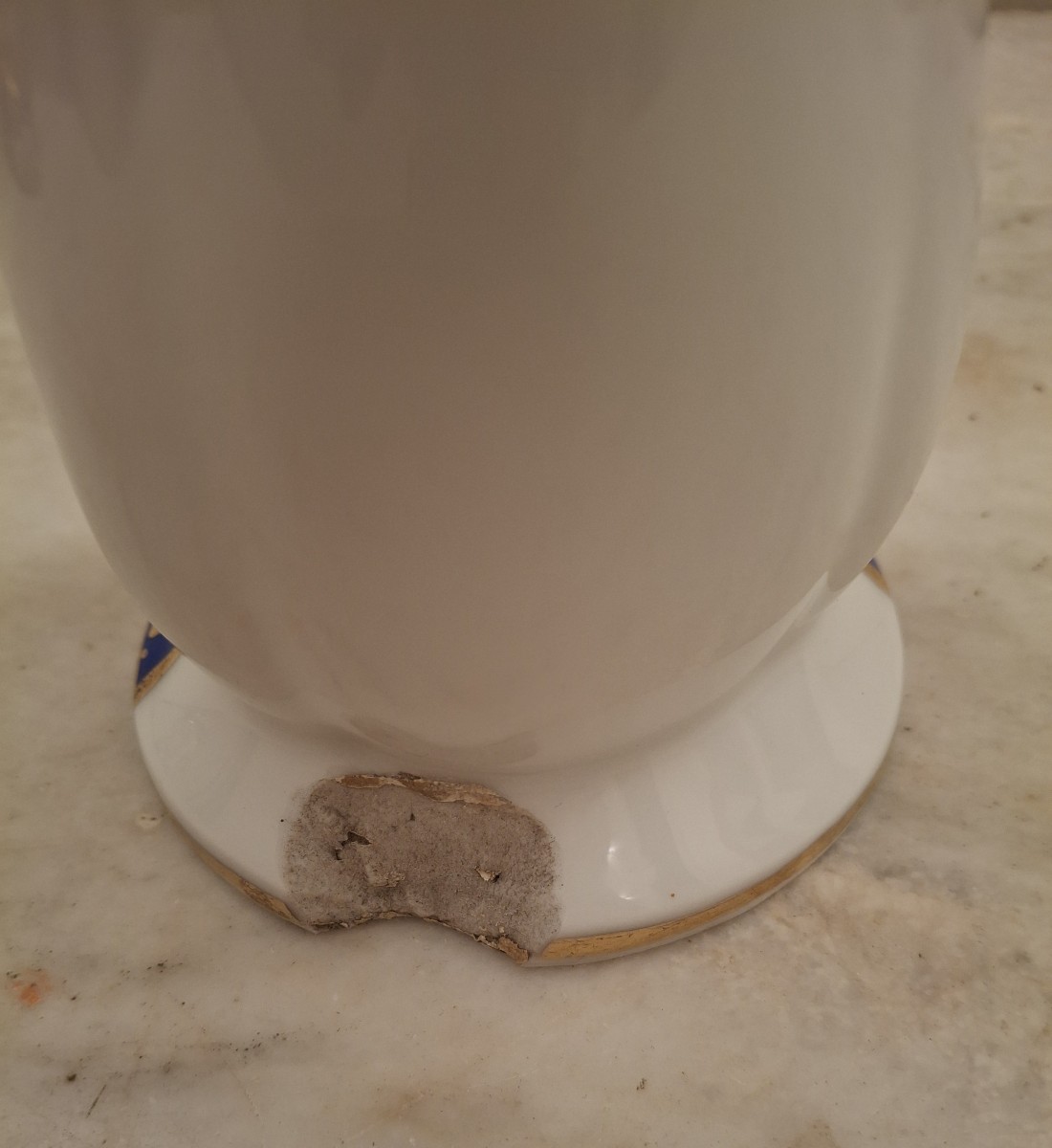 Vase en porcelaine-photo-1