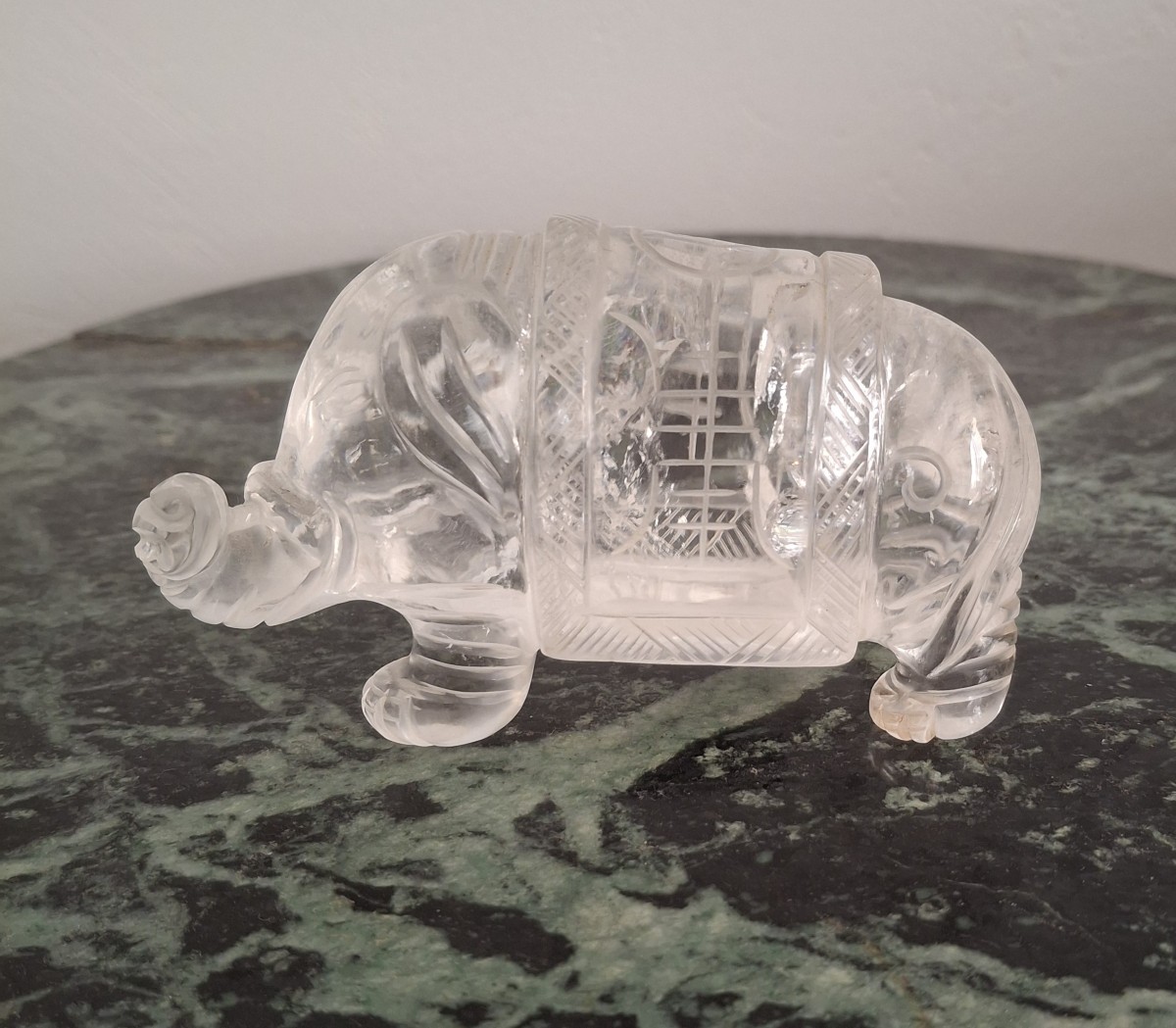 Eléphant cristal de roche-photo-2