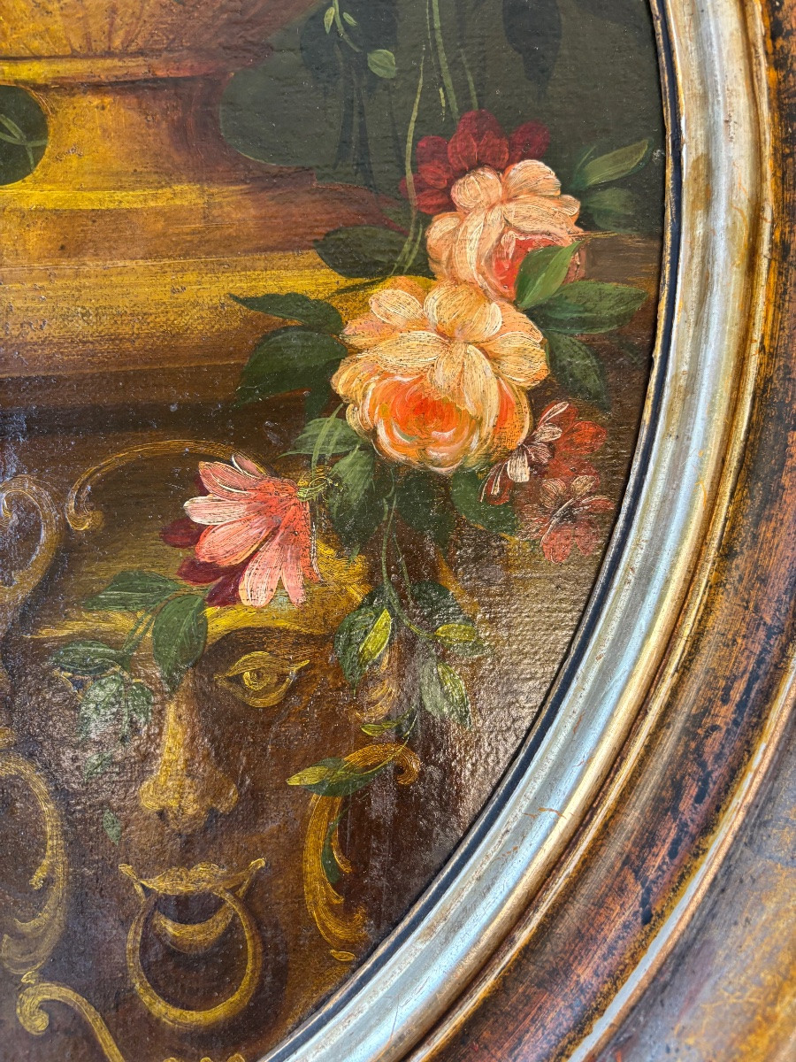 Paire de tableaux ovales bouquets de fleurs -photo-2
