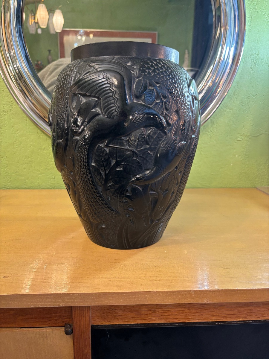 Large Black Molded Glass Vase "bird Of Paradise" By Pierre d'Avesn (1901–1990)-photo-1