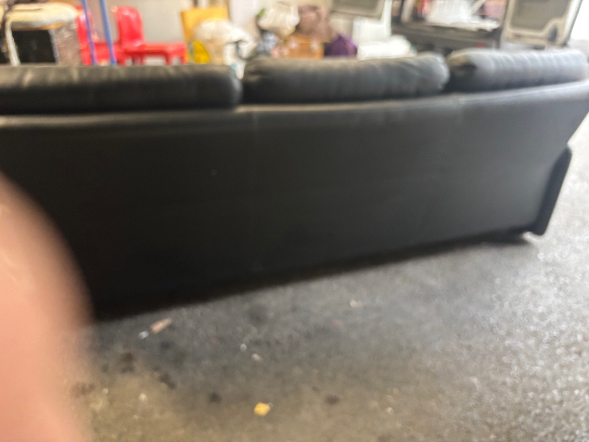 Three-seater Black Leather Sofa – Tobia Scarpa For B&b Italia-photo-3