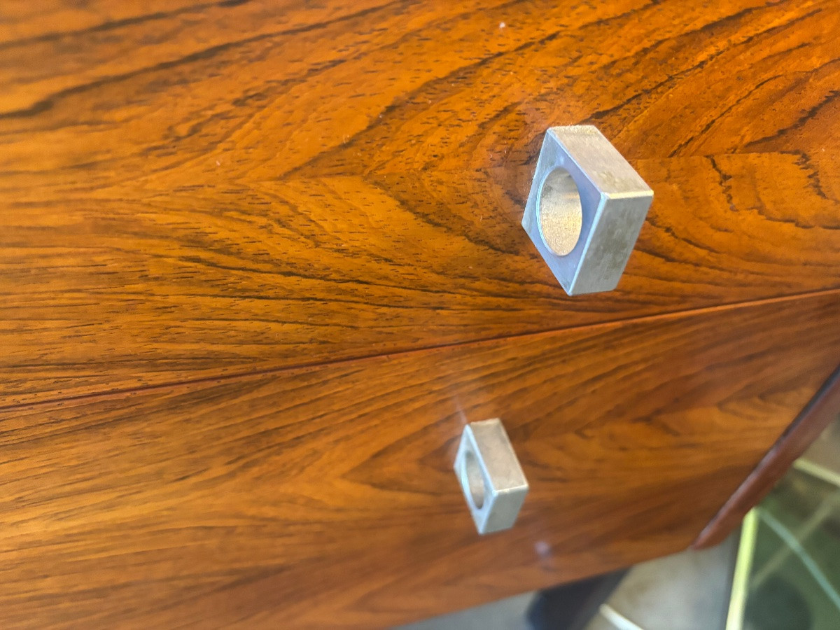 Commode moderniste avec miroir attribuée à Pierre Guariche – années 60-photo-4