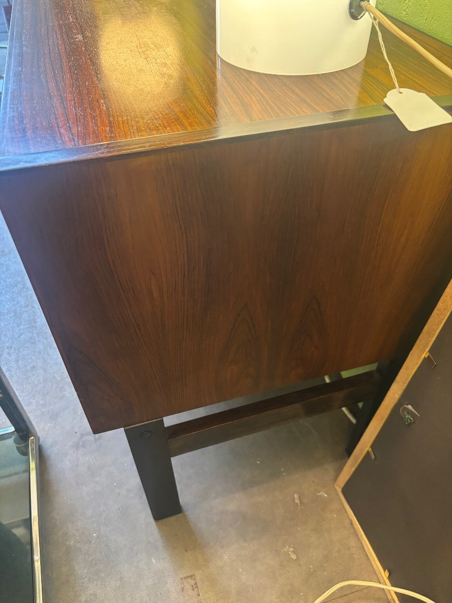 Commode moderniste avec miroir attribuée à Pierre Guariche – années 60-photo-6