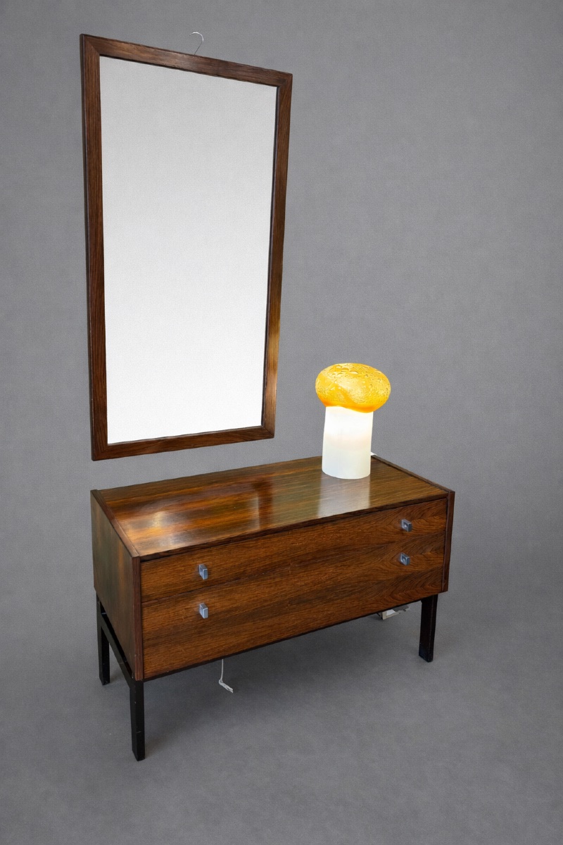 Commode moderniste avec miroir attribuée à Pierre Guariche – années 60-photo-7