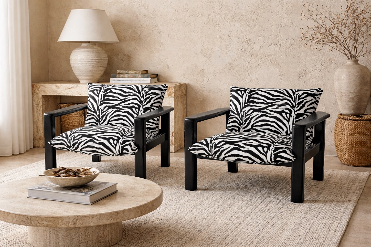 Paire de fauteuils lounge vintage, structure bois noir, tissu zèbre, circa 1980-photo-1