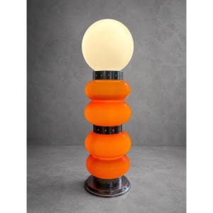 Lampe à poser vintage sculpturale en verre opalin orange et métal
