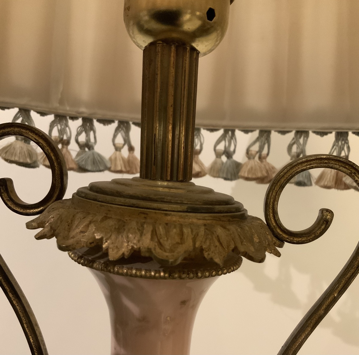 Lampe de table en porcelaine et bronze doré -photo-2