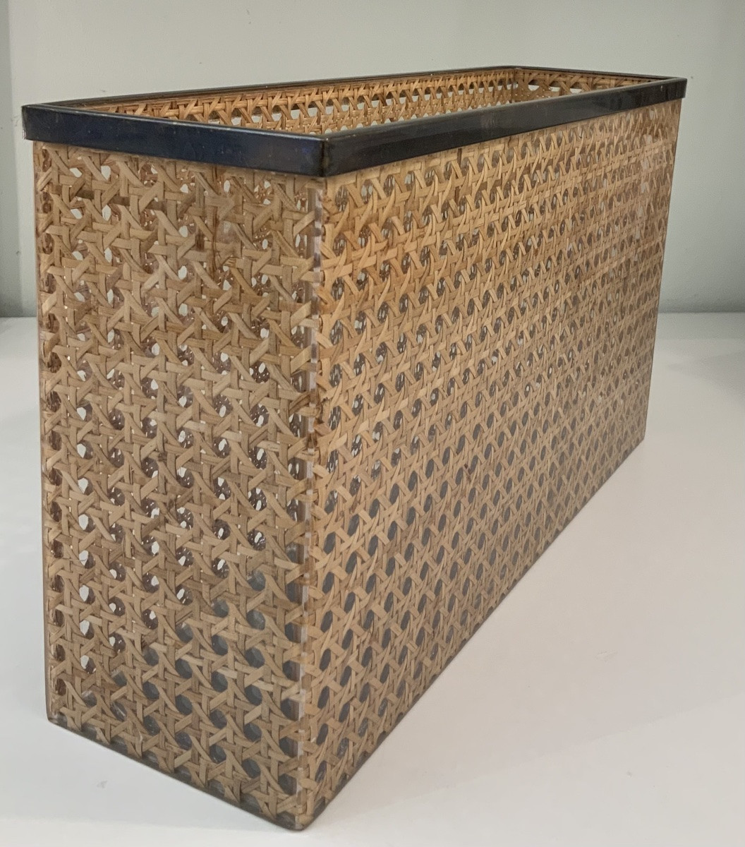 Dior House Magazine Rack -photo-5