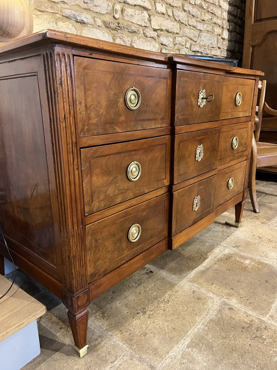 Commode époque Louis XVI à ressaut -photo-4