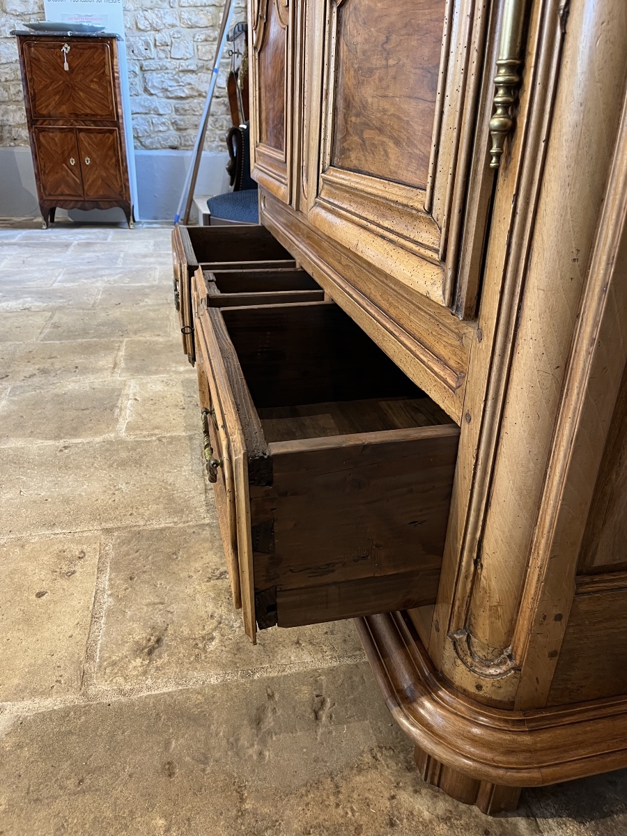 Armoire pantalonnière Louis XIV en noyer région lyonnaise -photo-2