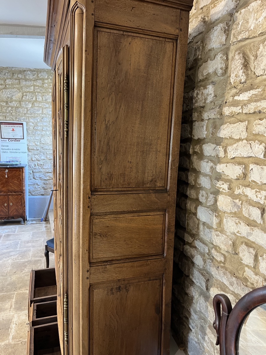 Armoire pantalonnière Louis XIV en noyer région lyonnaise -photo-3