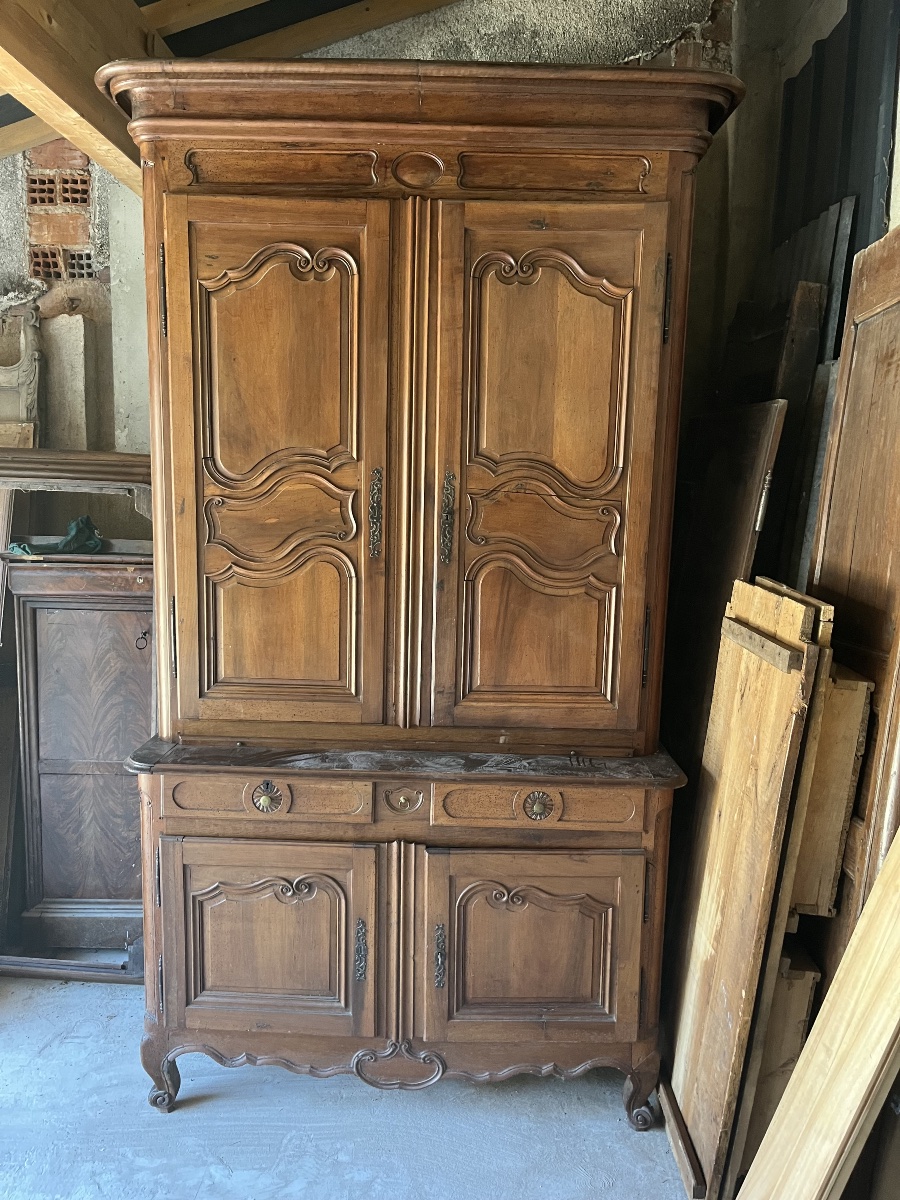 Louis XV-style Burgundian Two-section Sideboard In Walnut -photo-2
