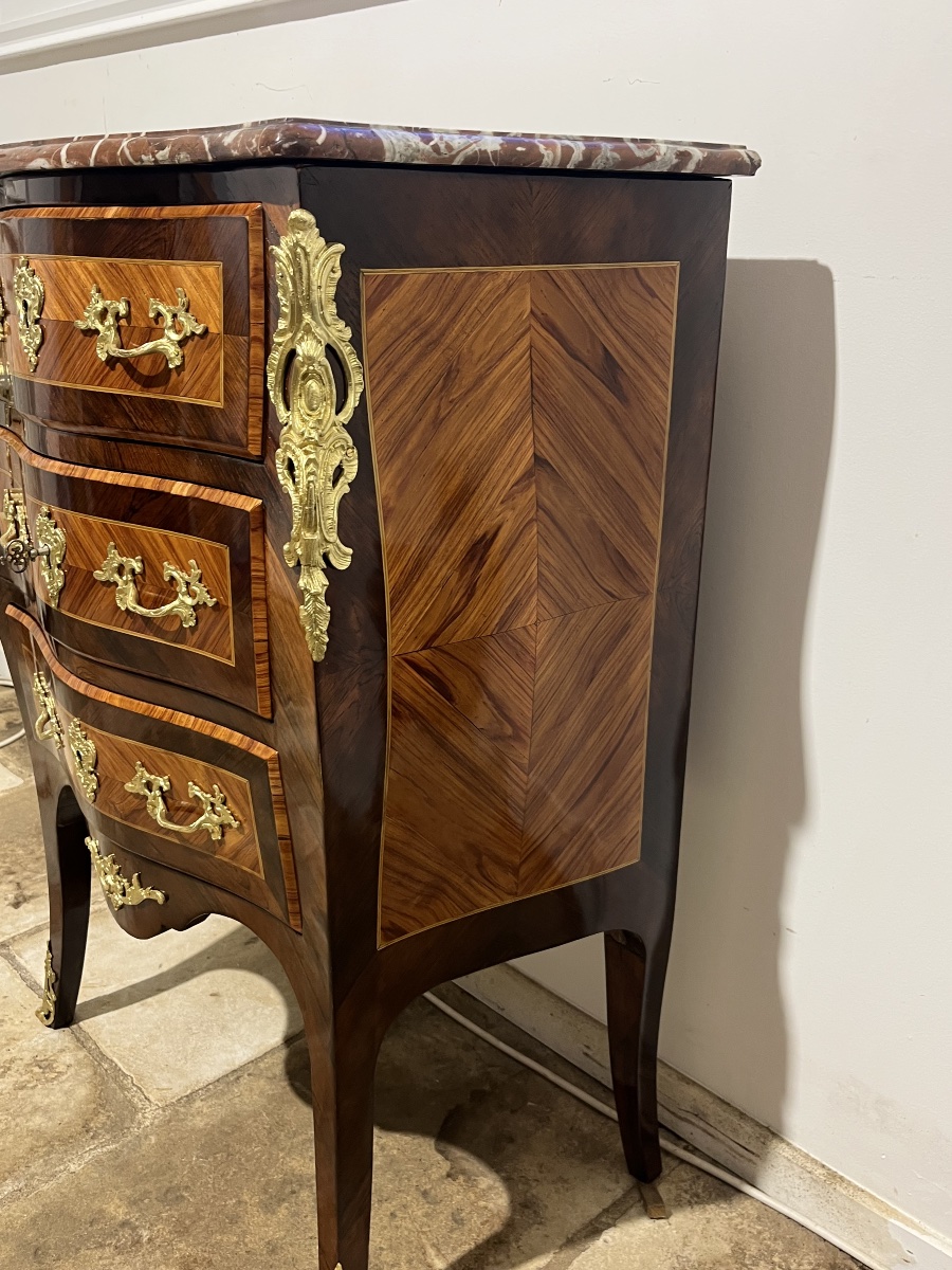 Louis XV Jumping Chest Of Drawers -photo-4